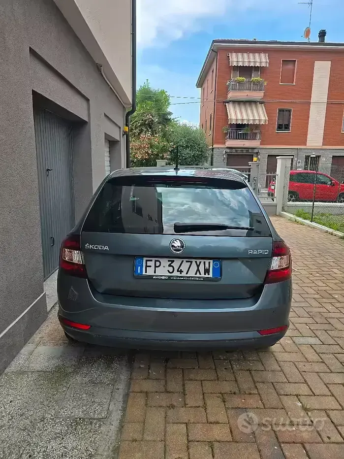 Usata Skoda Rapid 90 CV (66 kW) 2018 Utilitaria