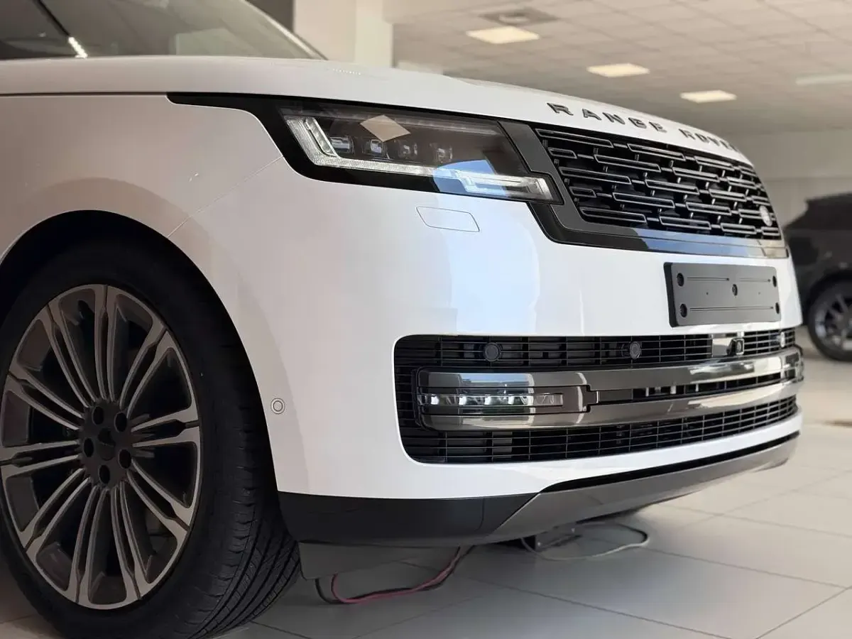 Nuova Land Rover Range Rover HSE 249 CV (183 kW) 2026 Bianco SUV