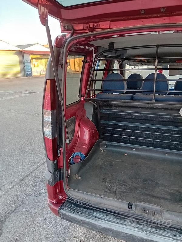 Usata Fiat Doblò 105 CV (77 kW) 2005 Monovolume