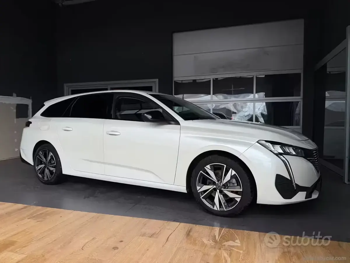 Usata Peugeot 308 Allure 131 CV (96 kW) 2022 Bianco Station wagon