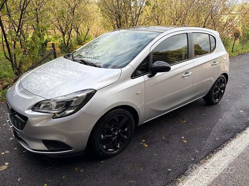 Usata Opel Corsa 69 CV (50 kW) 2017 Grigio Berlina