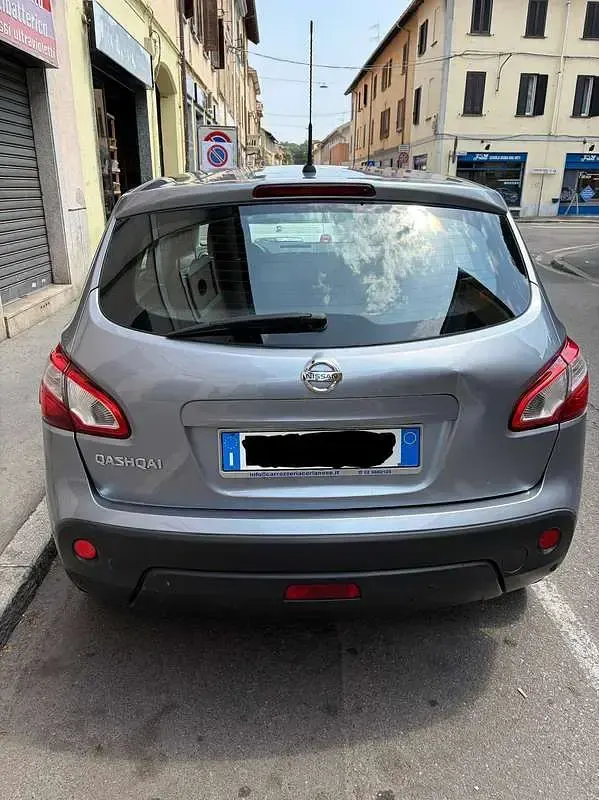 Usata Nissan Qashqai Acenta 117 CV (86 kW) 2011 Grigio SUV