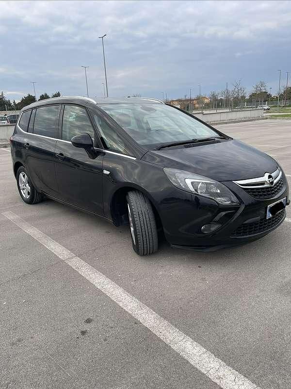 Usata Opel Zafira Tourer Cosmo 136 CV (100 kW) 2014 Monovolume