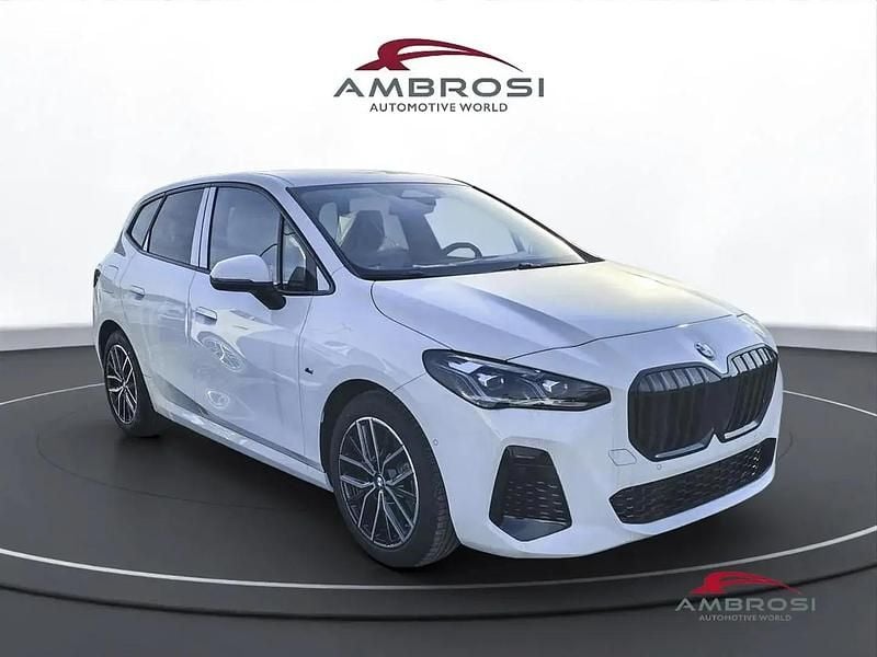 Usado BMW 218 Active Tourer M Sport 150 HP (110 kW) 2024 Branco Monovolume