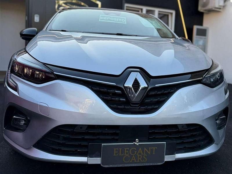 Usata Renault Clio V Business 101 CV (74 kW) 2023 Grigio Berlina