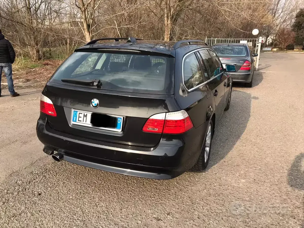 Usata BMW 520 177 CV (130 kW) 2009 Nero Station wagon