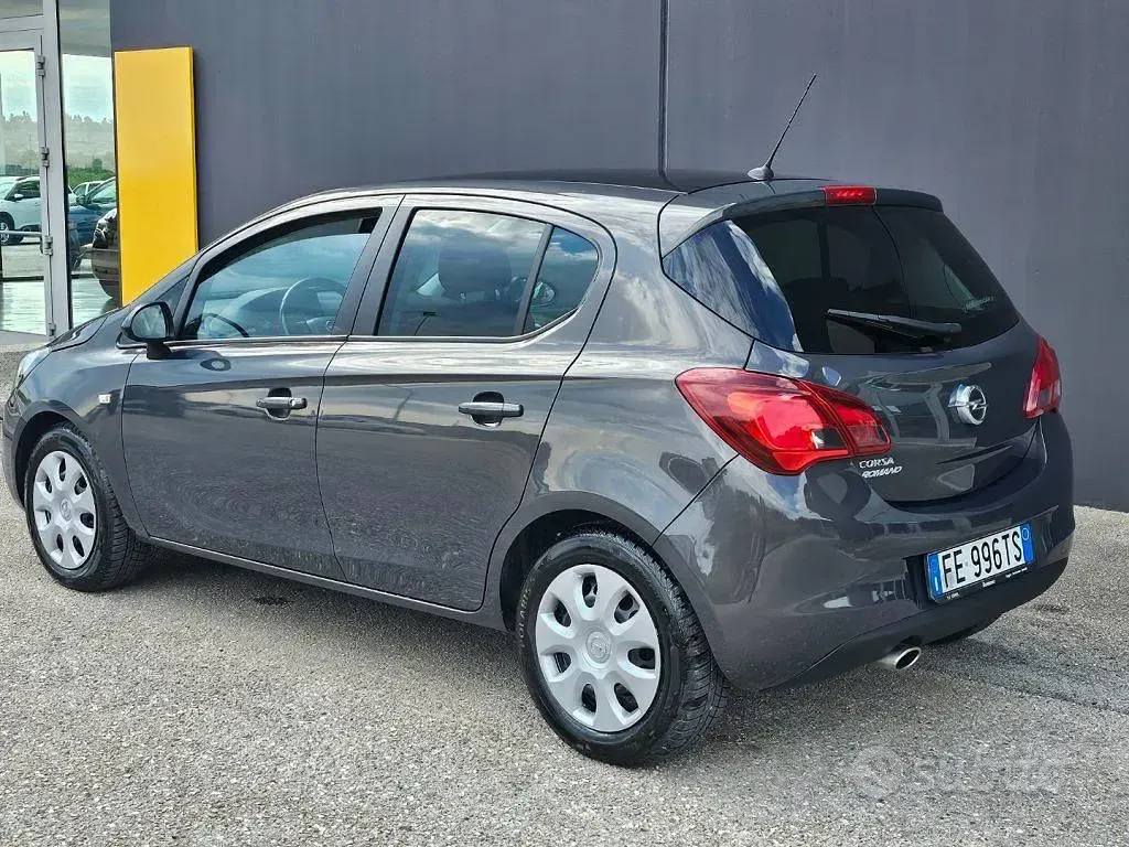 Usata Opel Corsa 90 CV (66 kW) 2016 Grigio Utilitaria