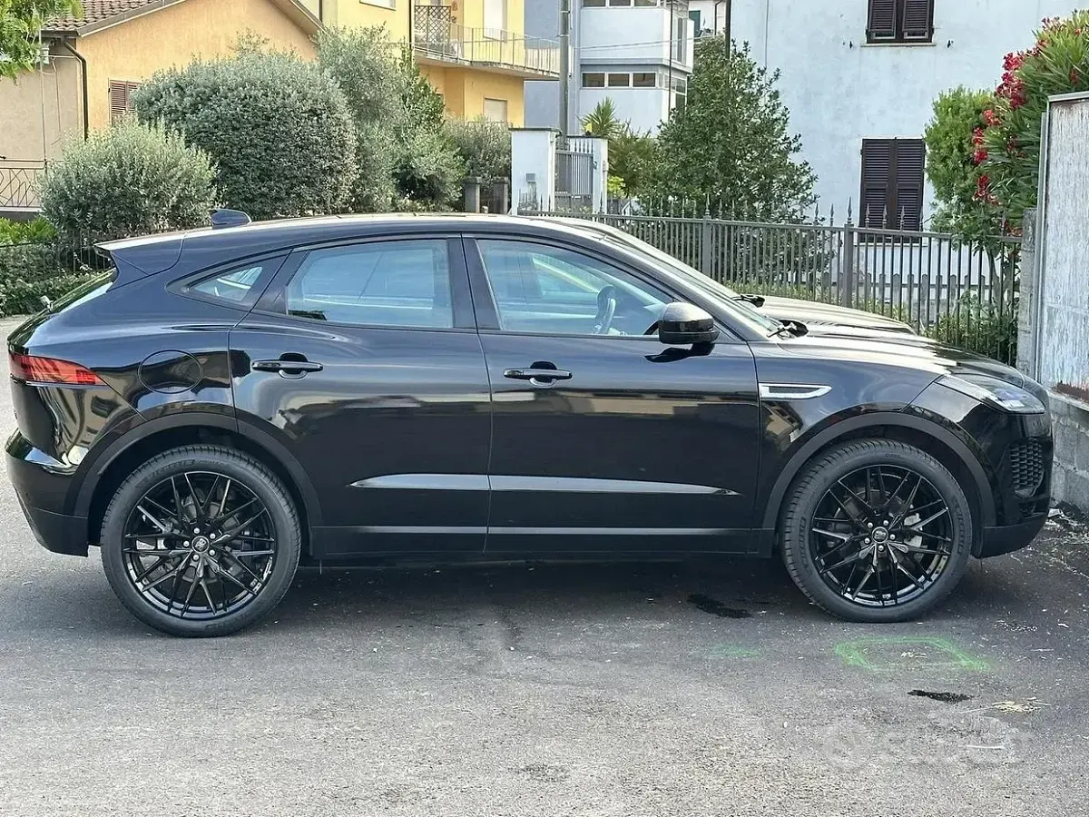 Usata Jaguar E-Pace 150 CV (110 kW) 2019 Nero SUV