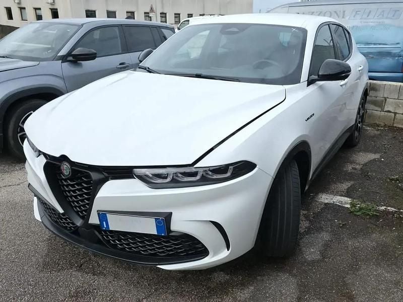 Usata Alfa Romeo Tonale Veloce 160 CV (117 kW) 2024 Bianco SUV