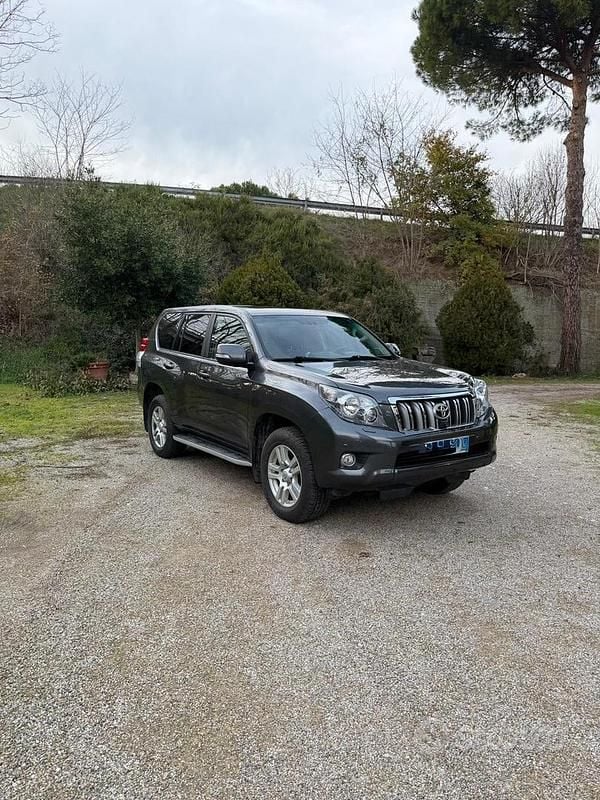 Usata Toyota Land Cruiser 2012 Grigio SUV