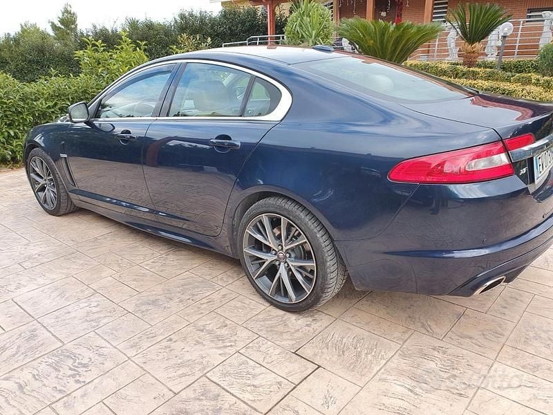 Usata Jaguar XF Premium Luxury 238 CV (175 kW) 2009 Blu Berlina