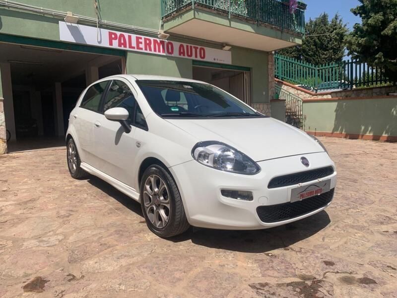 Usata Fiat Punto Lounge 85 CV (62 kW) 2013 Bianco Utilitaria