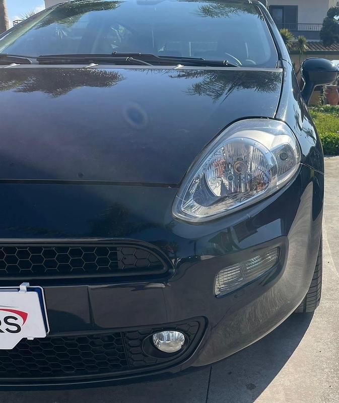 Usata Fiat Punto Street 95 CV (69 kW) 2018 Blu Utilitaria