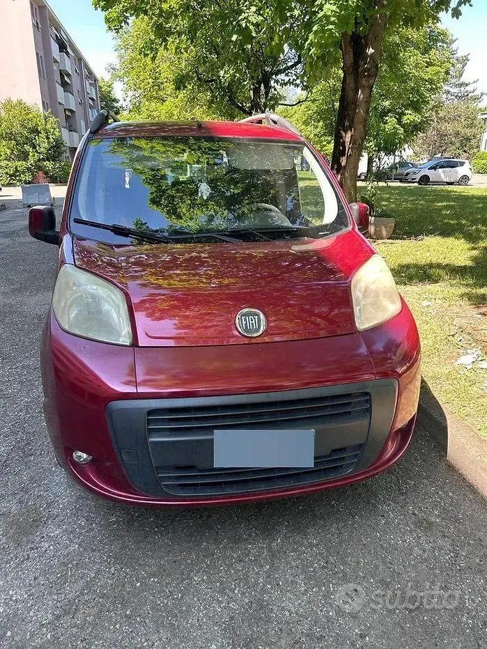 Usata Fiat Fiorino Trekking 77 CV (56 kW) 2010 Rosso Monovolume