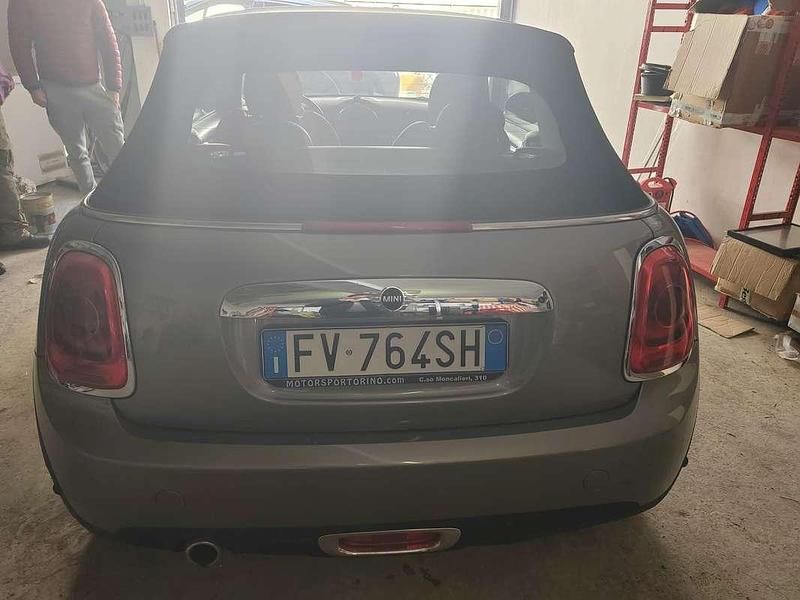 Usata Mini Cooper D Cabriolet 116 CV (85 kW) 2019 Beige Cabrio