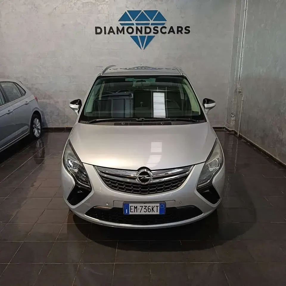 Usata Opel Zafira Tourer 150 CV (110 kW) 2012 Argento Monovolume