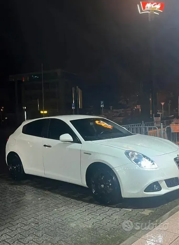 Usata Alfa Romeo Giulietta 109 CV (80 kW) 2008 Bianco Berlina