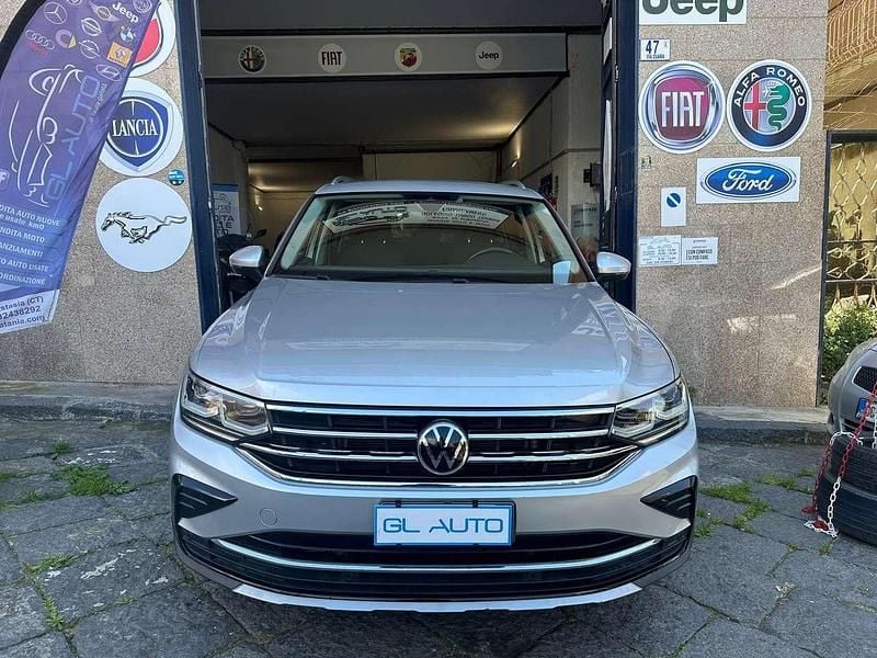 Usata VW Tiguan Elegance 150 CV (110 kW) 2021 Argento SUV