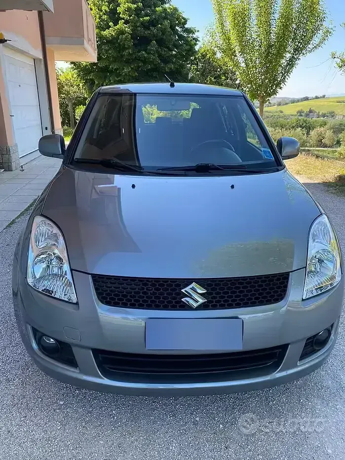 Usata Suzuki Swift 75 CV (55 kW) 2008 Grigio Utilitaria