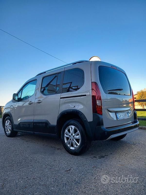 Usata Peugeot Rifter 110 CV (80 kW) 2019 Monovolume