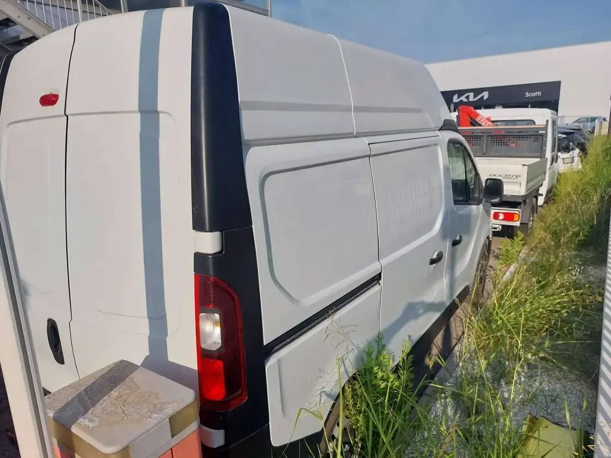 Usata Renault Trafic 125 CV (91 kW) 2019 Bianco Monovolume