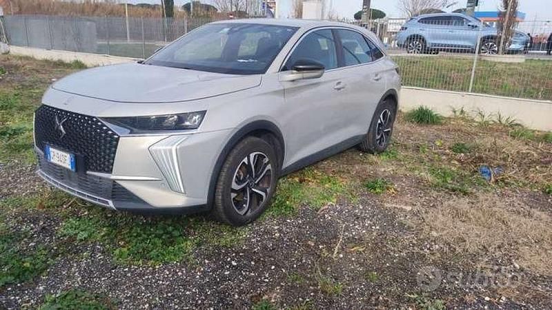Usata DS Automobiles DS7 Crossback Performance 131 CV (96 kW) 2023 Grigio platinum metallizzato SUV
