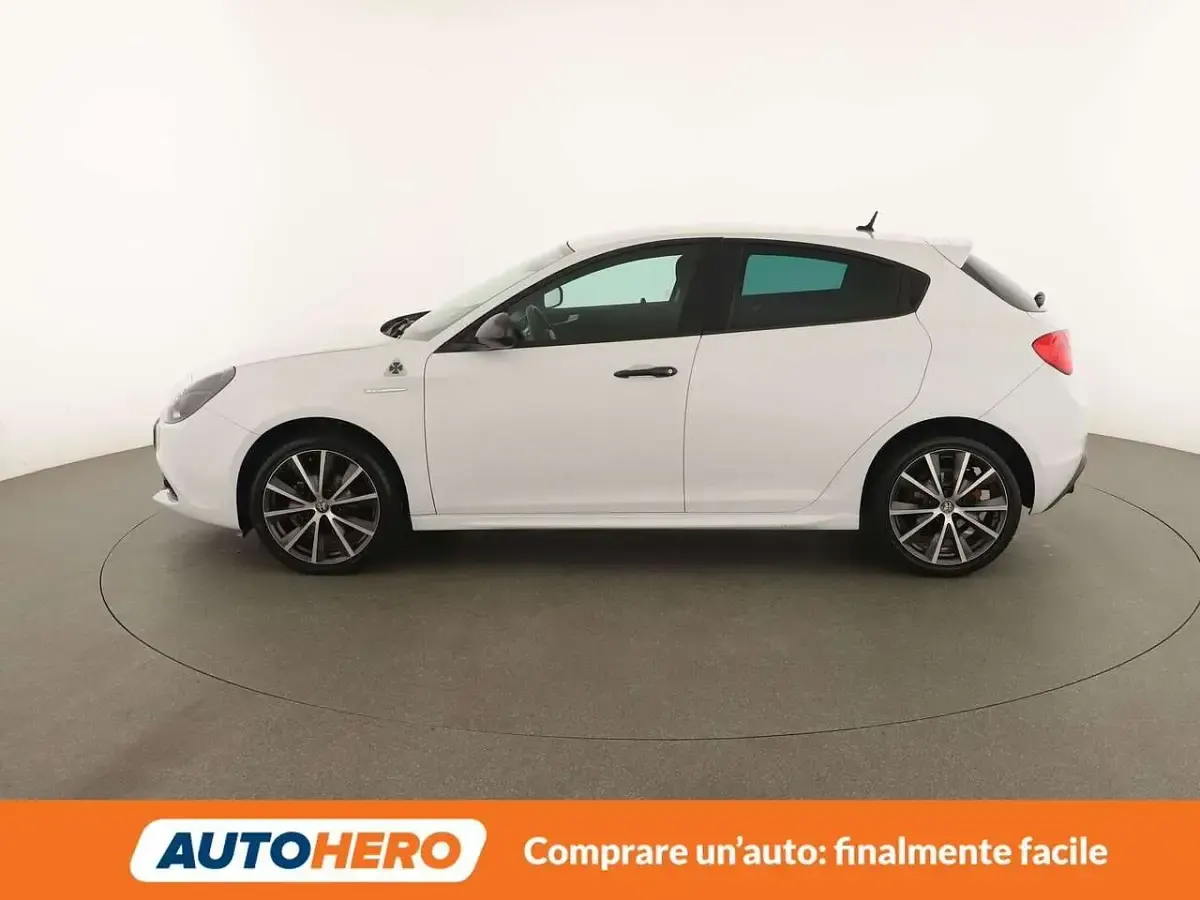 Usata Alfa Romeo Giulietta 120 CV (88 kW) 2019 Bianco Utilitaria
