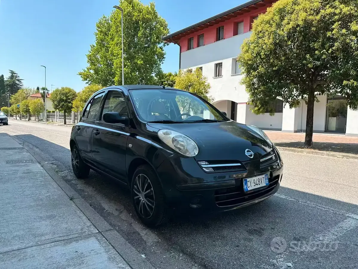 Usata Nissan Micra 80 CV (58 kW) 2006 Nero Berlina
