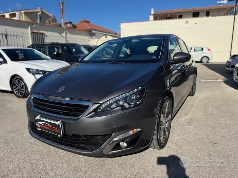 Giallo Usata 2017 Peugeot 308 Allure Tre volumi | 10.990 € (Ottimo prezzo) - Immagine 1/4