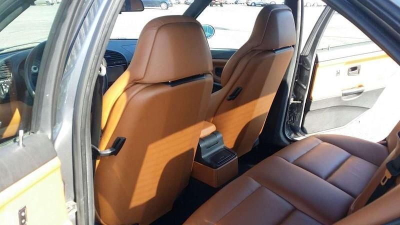 Usata BMW 325 Performance 143 CV (105 kW) 1997 Grigio Berlina