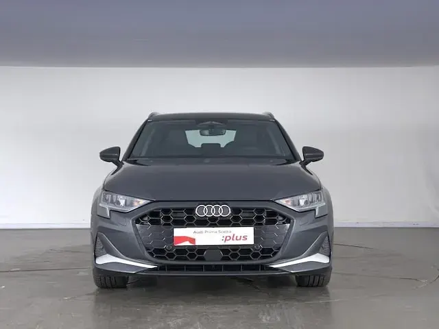 Nuova Audi A3 Advanced 116 CV (85 kW) 2026 Grigio manhattan metallizzato Berlina