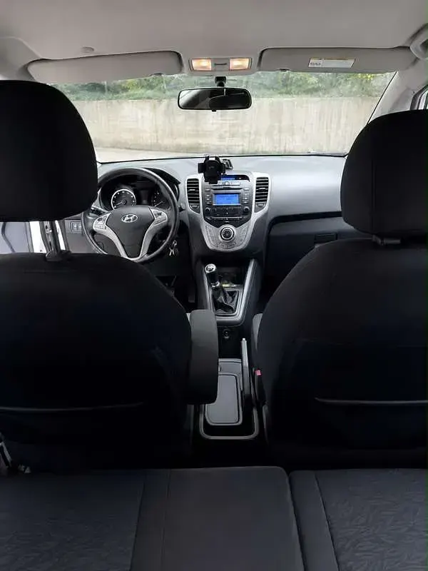 Usata Hyundai ix20 90 CV (66 kW) 2013 Bianco Utilitaria