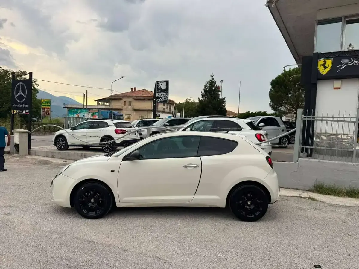 Usata Alfa Romeo MiTo 105 CV (77 kW) 2010 Bianco Utilitaria