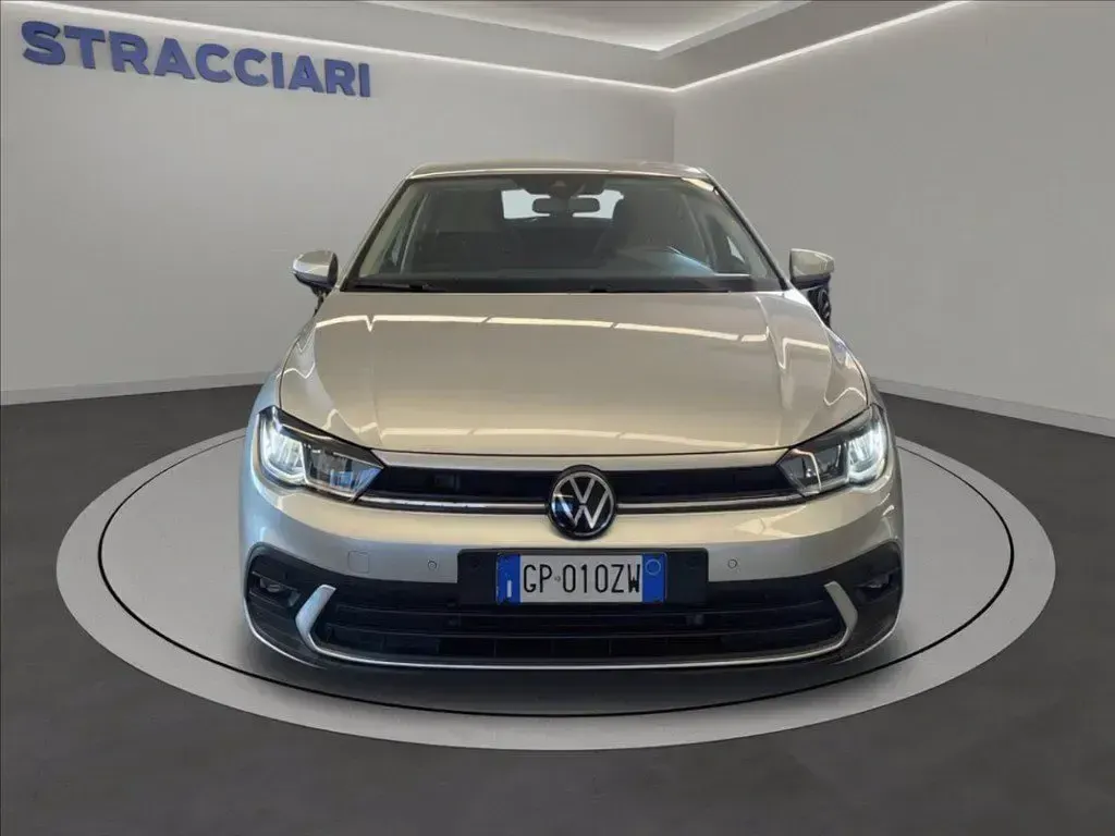 Usata VW Polo Style 95 CV (69 kW) 2023 Argento metallizzato Utilitaria