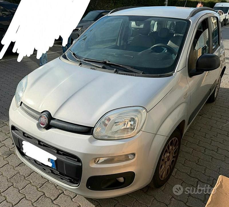 Grigio Usata 2014 Fiat Panda Due volumi | 5500 € (Super prezzo) - Immagine 1/4