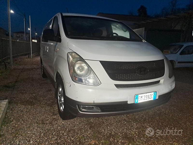 Usata Hyundai H-1 Comfort 135 CV (99 kW) 2012 Bianco Monovolume