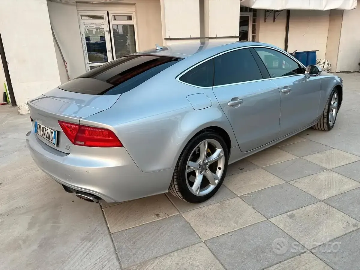 Usata Audi A7 245 CV (180 kW) 2012 Grigio Utilitaria