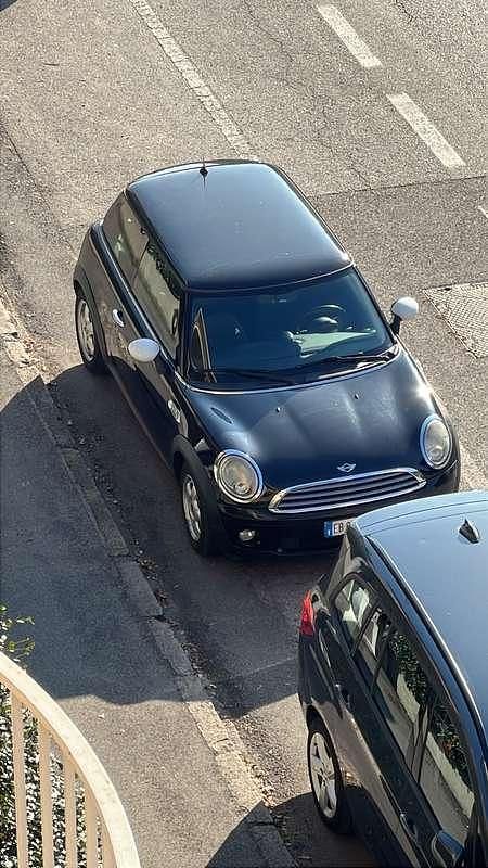 Usata Mini Cooper 75 CV (55 kW) 2010 Nero Utilitaria
