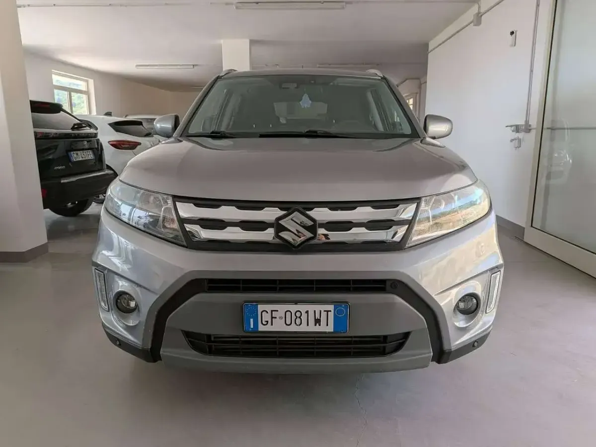 Usata Suzuki Vitara 129 CV (94 kW) 2021 Grigio SUV