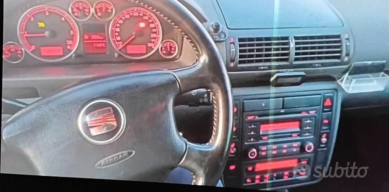 Usata Seat Alhambra 115 CV (84 kW) 2007 Bianco Monovolume