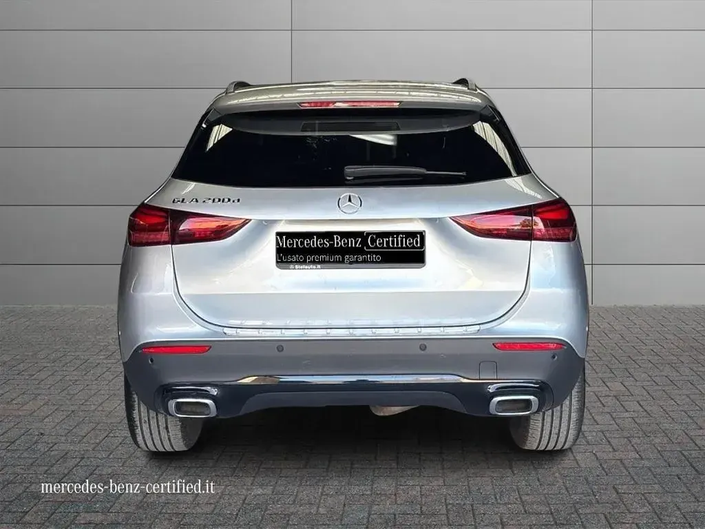 Usata Mercedes GLA200 Advanced 150 CV (110 kW) 2025 Argento hightech SUV