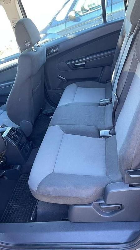 Usata Opel Zafira Enjoy 120 CV (88 kW) 2008 Argento Monovolume