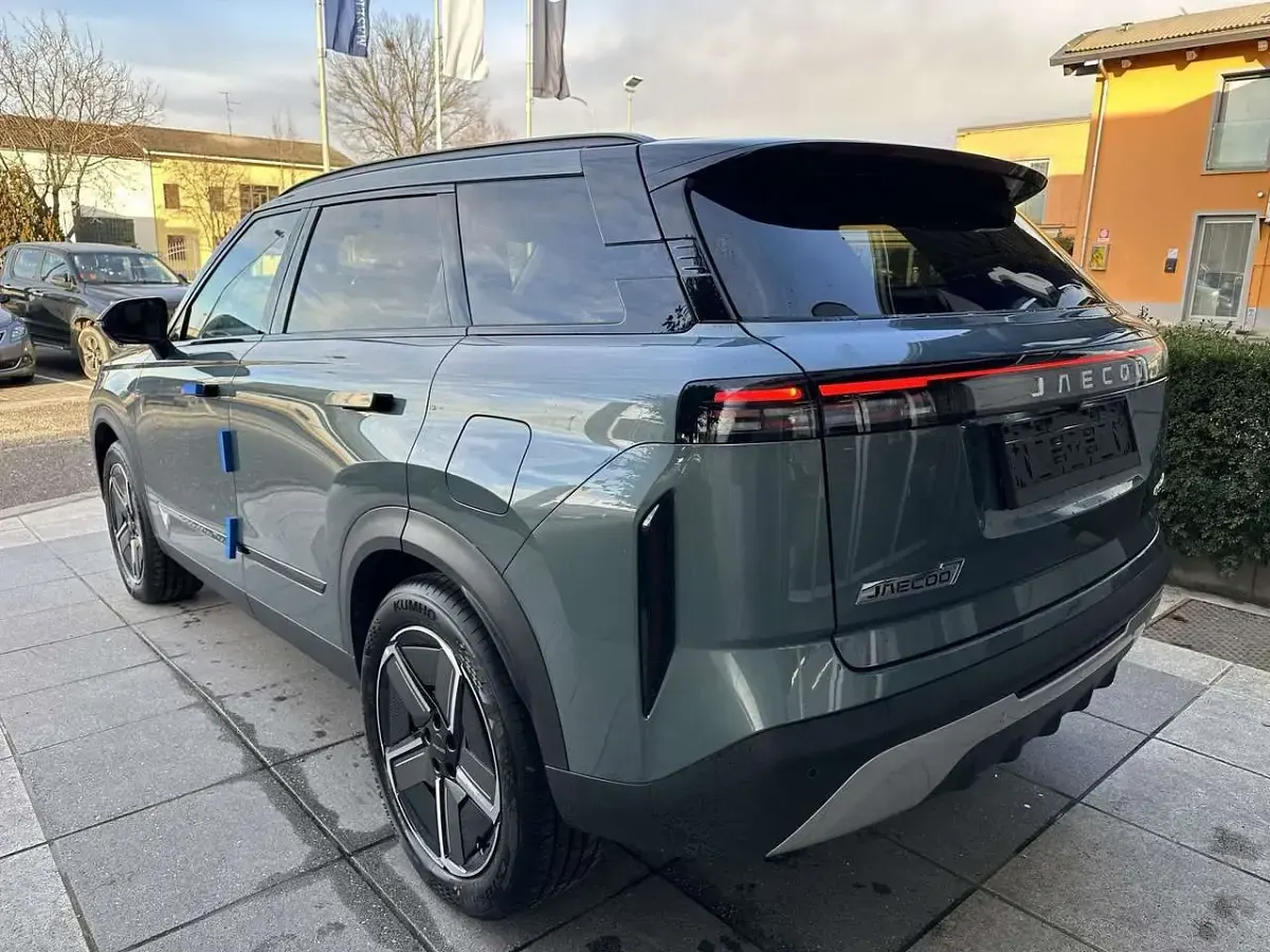 Nuova Jaecoo 7 147 CV (108 kW) 2026 Grigio SUV