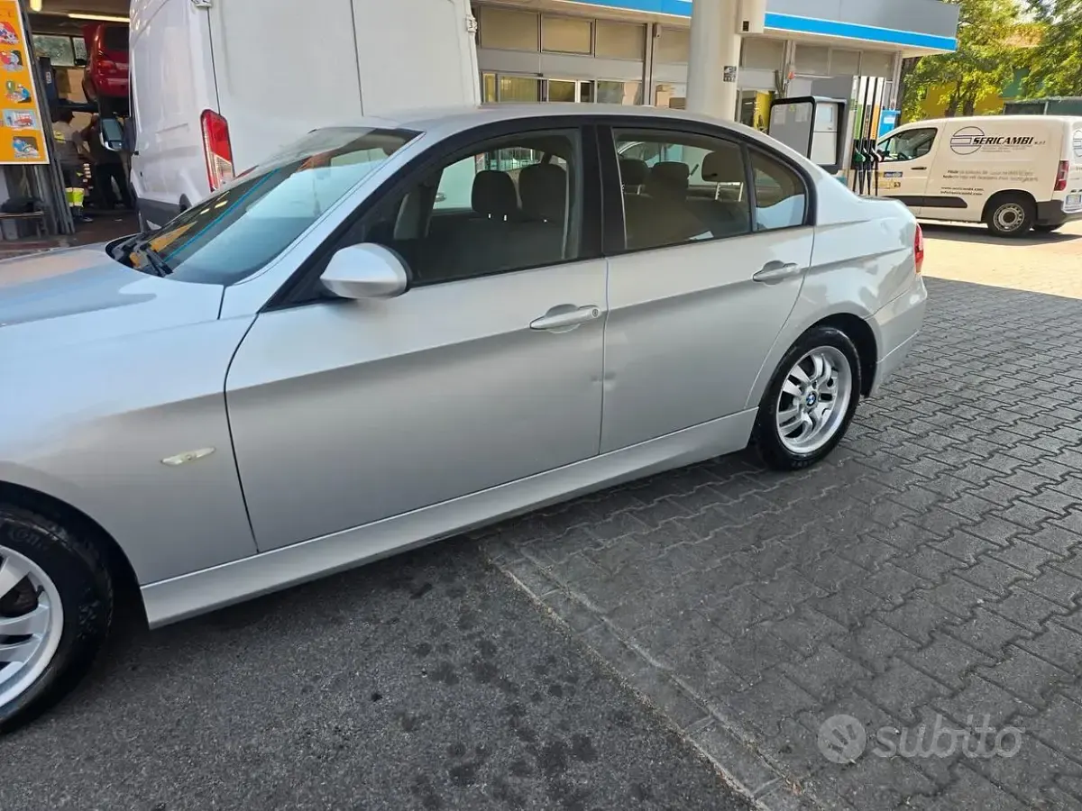 Usata BMW 320 163 CV (119 kW) 2006 Grigio Berlina