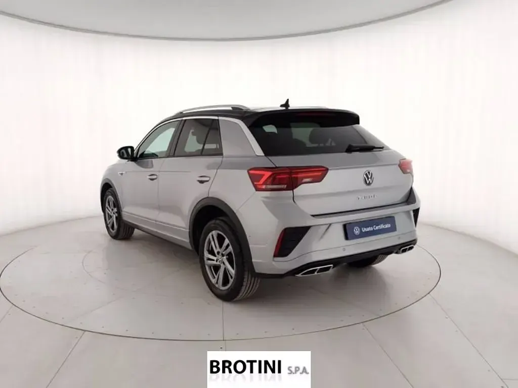 Usata VW T-Roc R-line 150 CV (110 kW) 2023 Grigio SUV