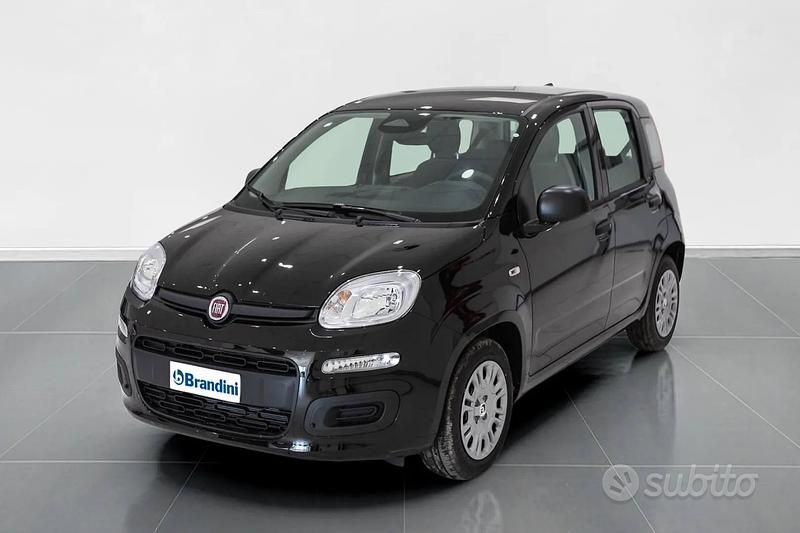 Nero Nuova 2025 Fiat Panda Tre volumi | 14.185 € - Immagine 1/4
