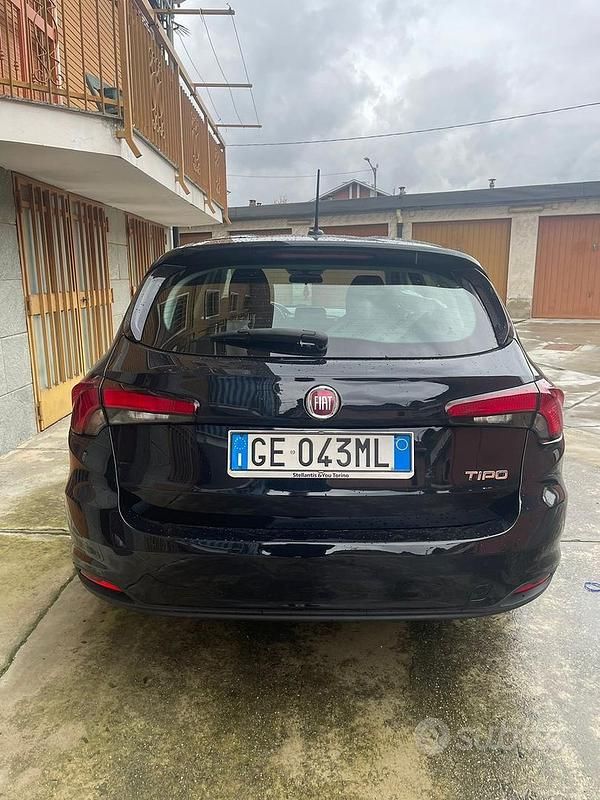 Usata Fiat Tipo City Life 131 CV (96 kW) 2021 Nero Station wagon