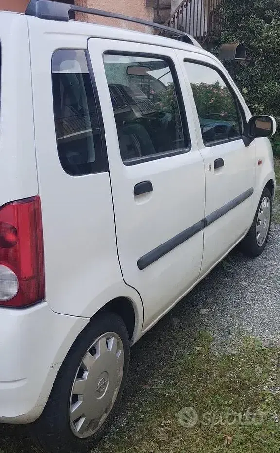 Usata Opel Agila 58 CV (42 kW) 2002 Bianco Monovolume