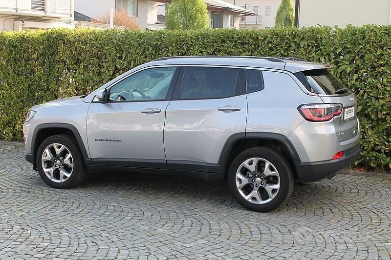 Occasion Jeep Compass Limited 140 ch (102 kW) 2020 Gris SUV