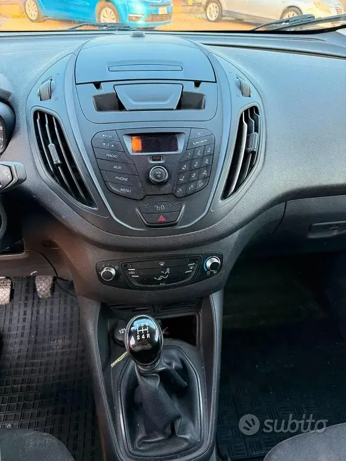 Usata Ford Transit 76 CV (55 kW) 2016 Bianco SUV
